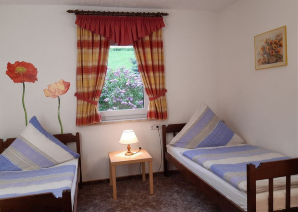 Schlafzimmer 2
